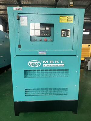 अच्छी कीमत वीचाई साइलेंट प्रकारः 112KW (140KVA) डीजल जेनसेट कम शोर उत्सर्जन और उच्च ईंधन दक्षता के लिए डिज़ाइन किया गया ऑनलाइन